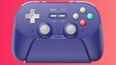 Você pode aproveitar o desconto no controle roxo com tema GameCube da 8BitDo